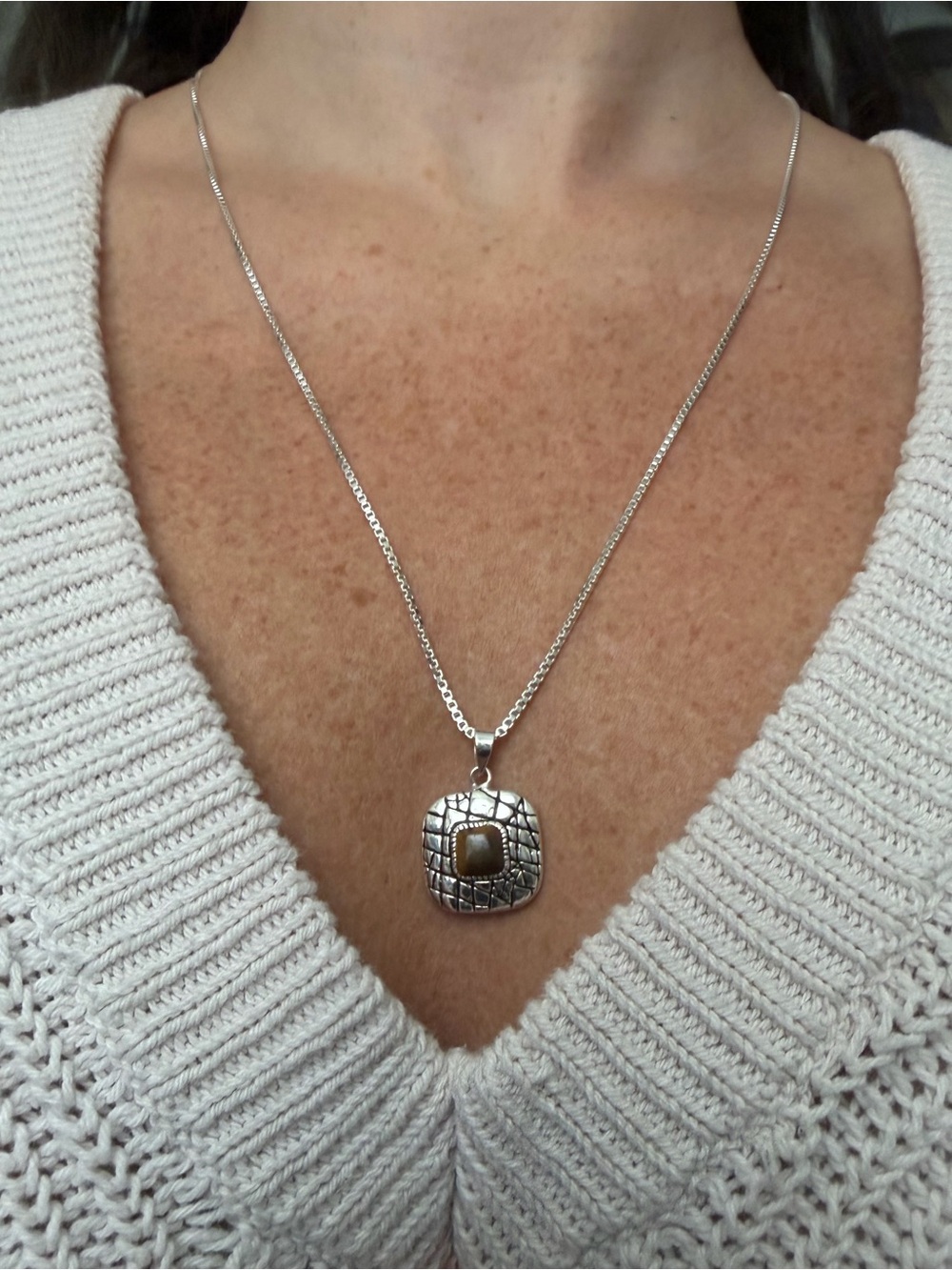 Vintage Sterling Silver Tiger’s Eye Pendant